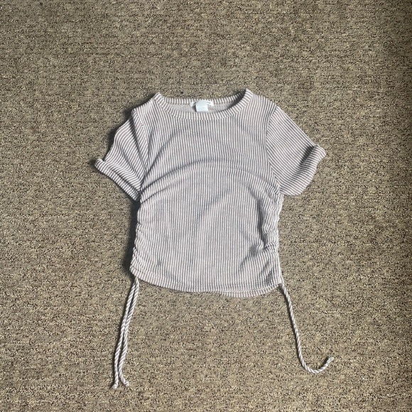 Caution to the wind crop top - Picture 1 of 2